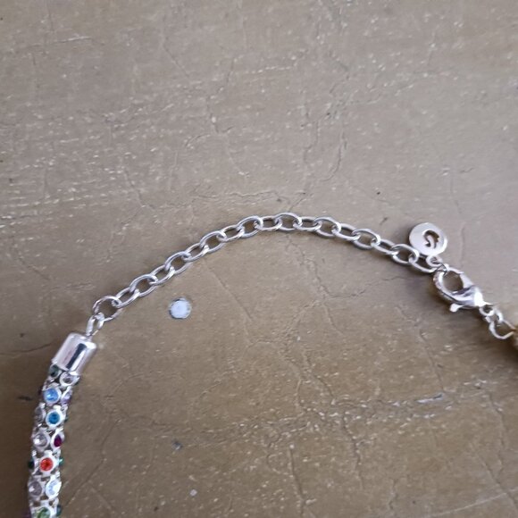 Gloria Vanderbilt Gold Tone Multi Color Rhinestone Encrusted Necklace - Picture 4 of 7